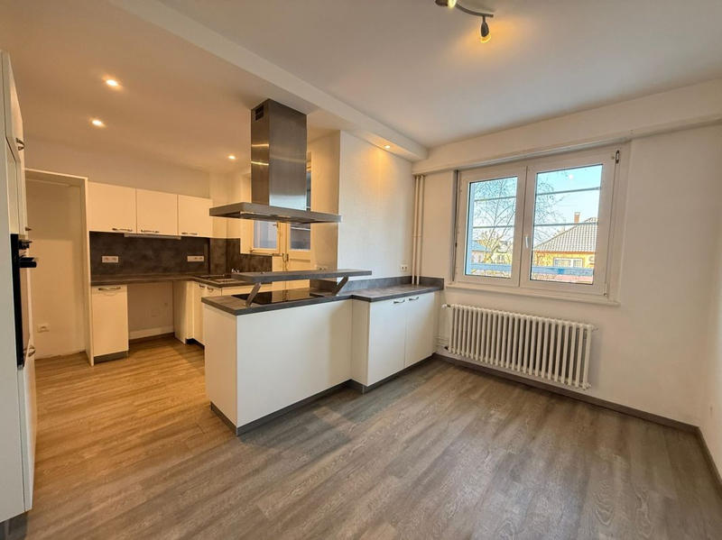 Appartement - 100 m² - 4 pièces