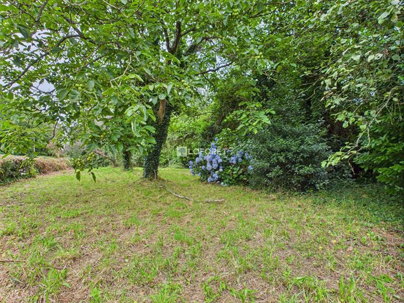 Terrain constructible - 868 m²