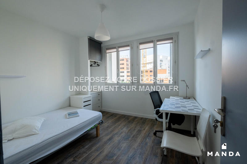 Chambre - 12 m² - 4 pièces