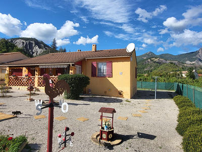 Maison - 89 m² - 4 pièces