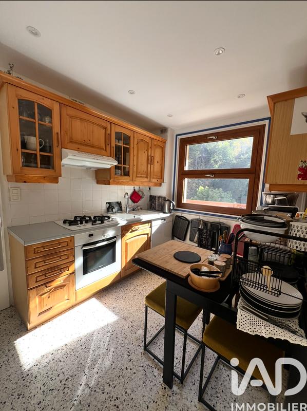 Appartement - 100 m² - 5 pièces