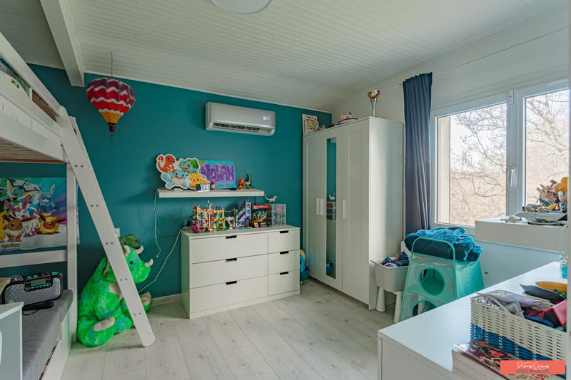 Maison traditionnelle - 129 m² - 7 pièces