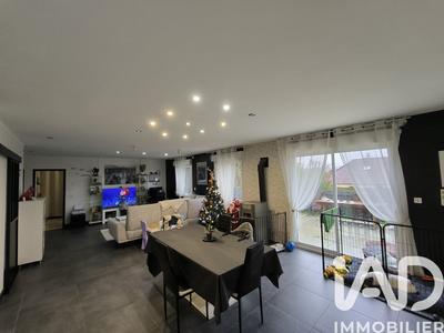 Maison - 98 m² - 5 pièces