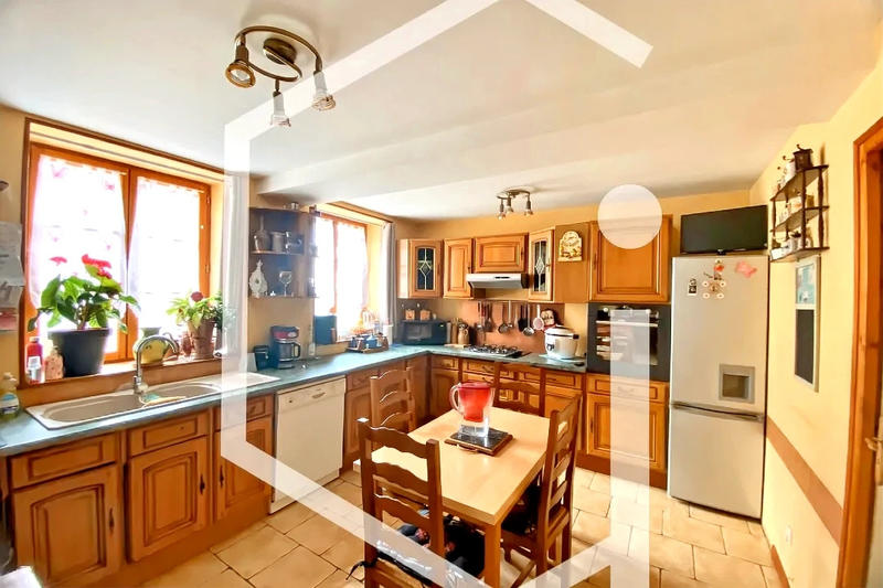 Maison - 176 m² - 2 pièces