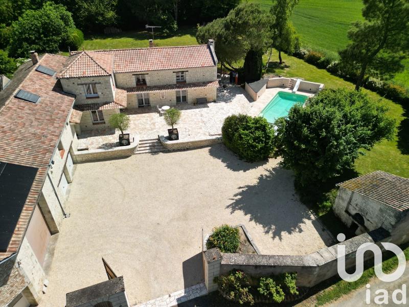 Maison - 298 m² - 10 pièces