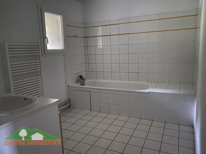 Appartement - 83 m² - 3 pièces