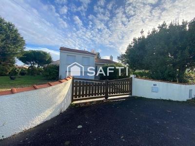 Maison - 85 m² - 5 pièces