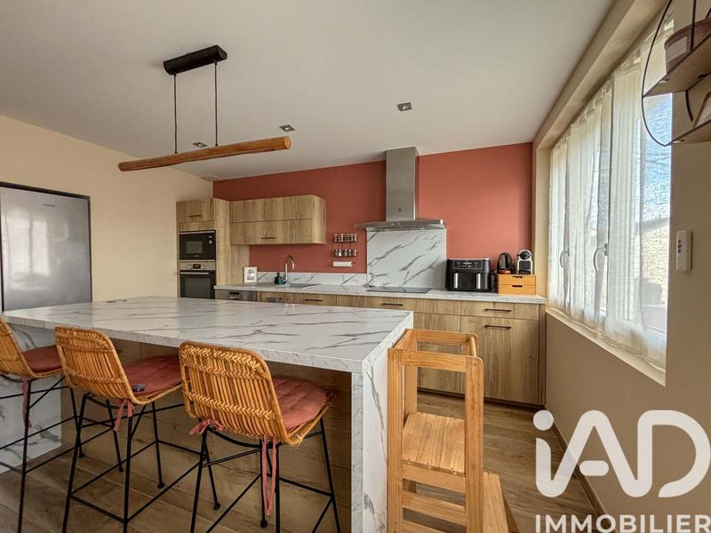 Maison - 98 m² - 4 pièces