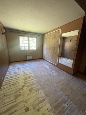 Maison - 280 m² - 6 pièces