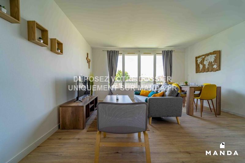 Chambre - 10 m² - 5 pièces