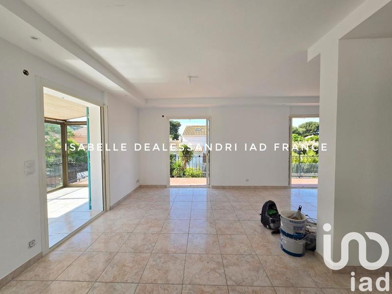 Appartement - 90 m² - 4 pièces