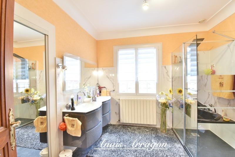 Maison de ville - 310 m² - 7 pièces