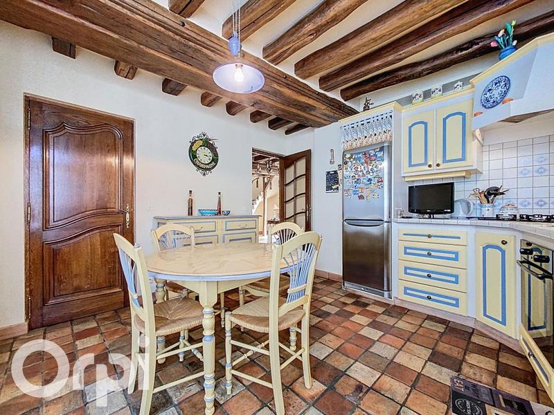 Maison - 180 m² - 9 pièces