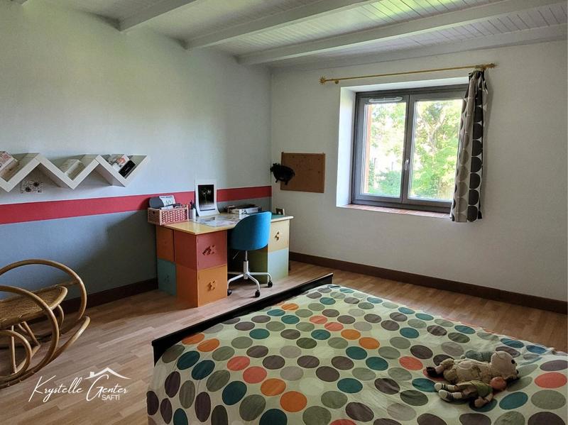 Maison - 185 m² - 7 pièces