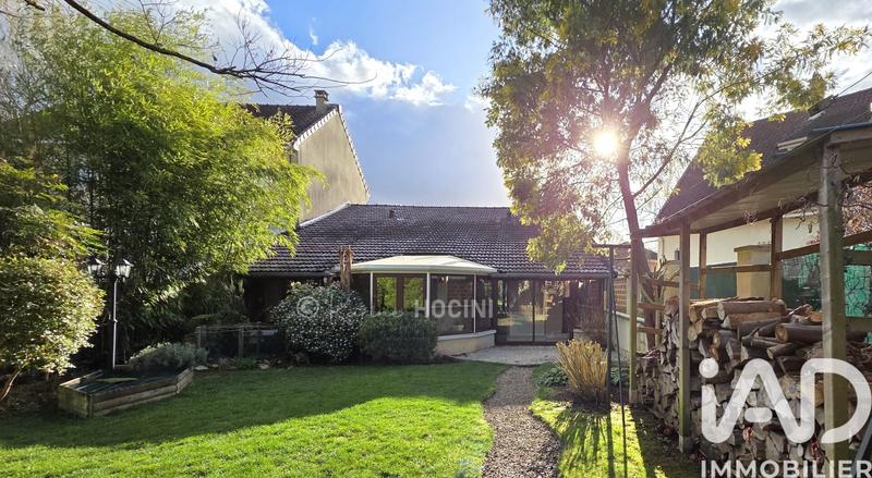 Maison - 110 m² - 4 pièces