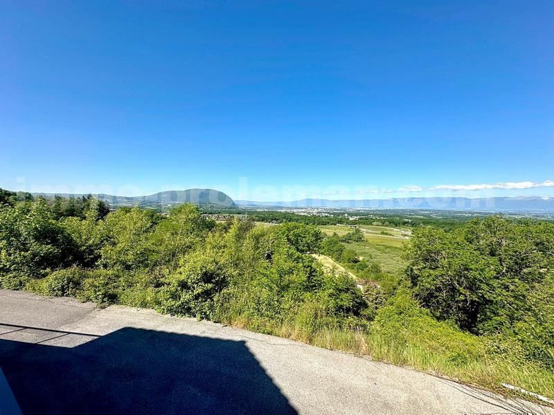 Maison - 280 m² - 8 pièces