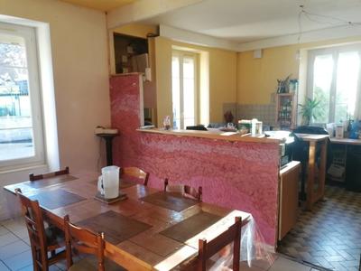 Maison - 158 m² - 8 pièces