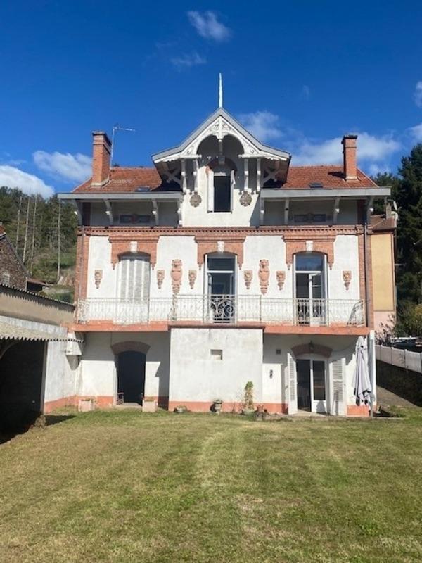 Maison - 169 m² - 7 pièces