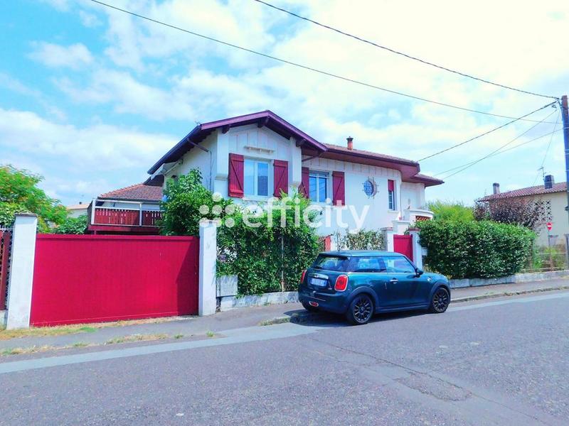 Villa - 188 m² - 8 pièces