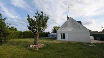 Maison - 95 m² - 5 pièces