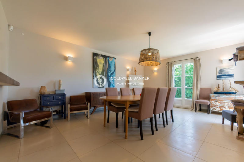 Villa - 225 m² - 5 pièces