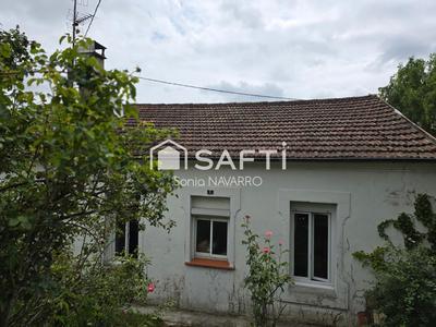 Maison - 96 m² - 5 pièces