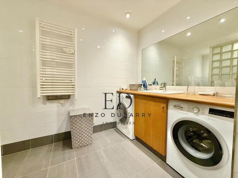 Appartement - 167 m² - 5 pièces