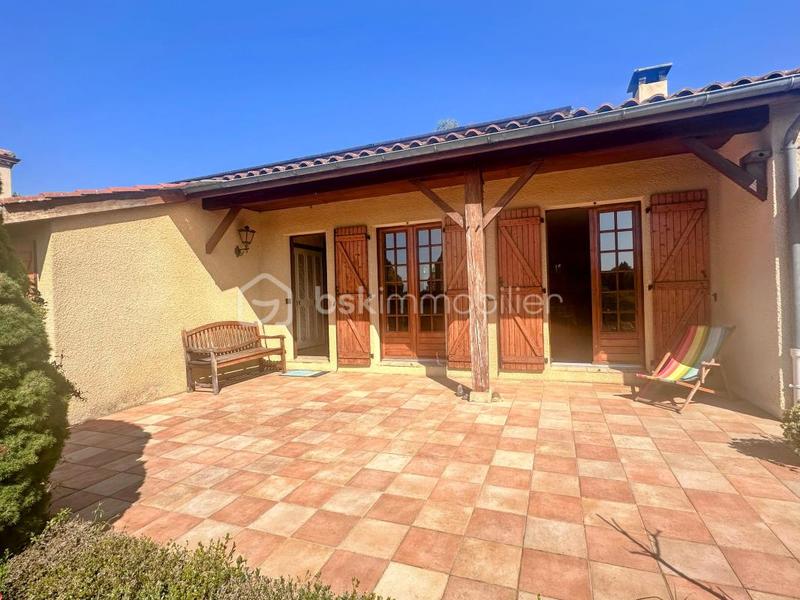 Maison traditionnelle - 148 m² - 8 pièces