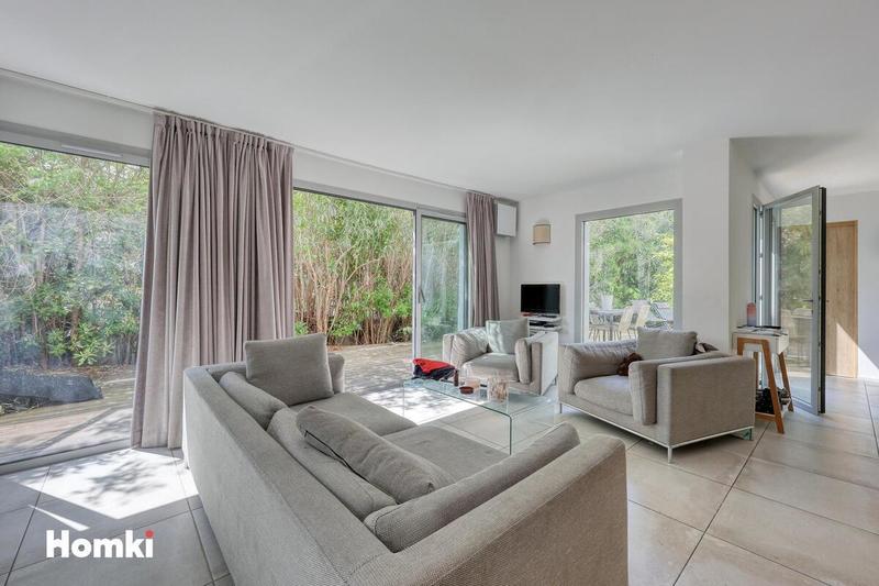 Appartement - 97 m² - 4 pièces