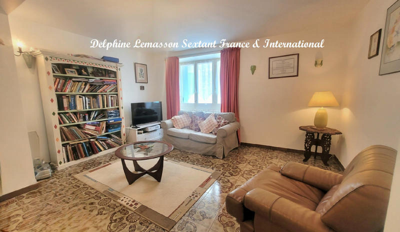 Maison - 185 m² - 7 pièces