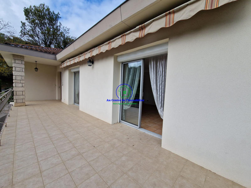 Maison traditionnelle - 129 m² - 6 pièces