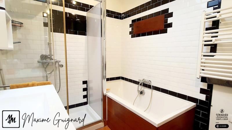 Maison traditionnelle - 105 m² - 6 pièces