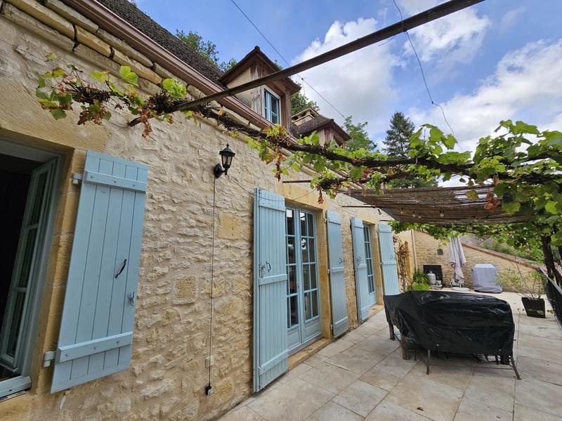 Maison traditionnelle - 140 m² - 5 pièces