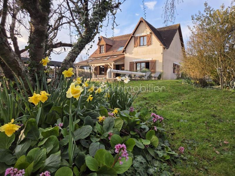 Maison - 145 m² - 6 pièces