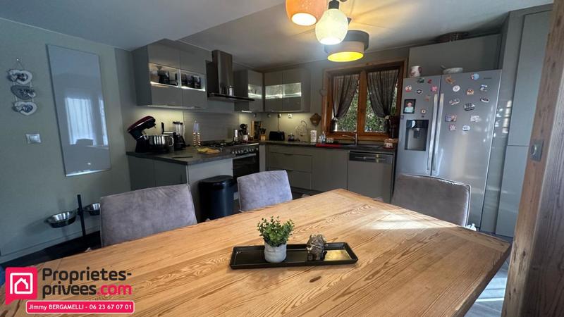 Maison - 103 m² - 5 pièces