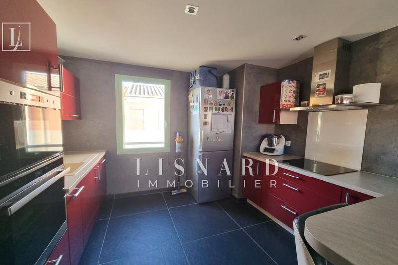 Appartement - 90 m² - 4 pièces