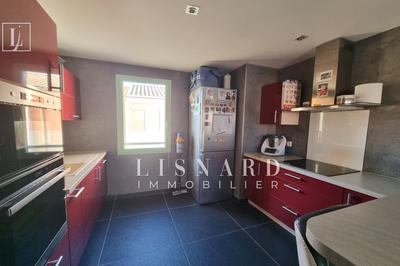 Appartement - 90 m² - 4 pièces