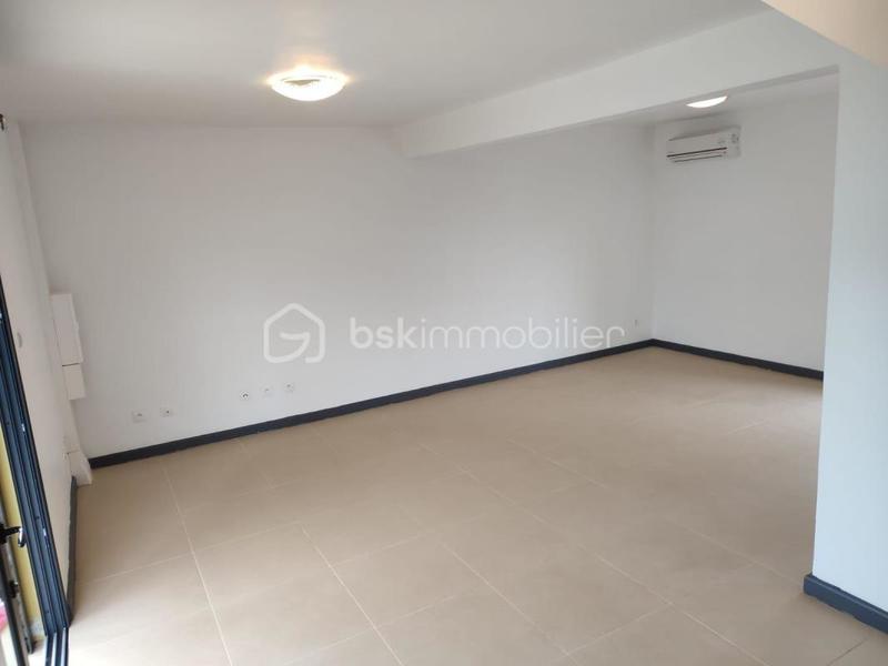 Maison jumelée - 130 m² - 6 pièces