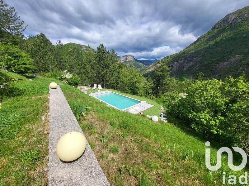 Maison - 160 m² - 5 pièces