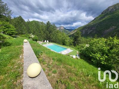 Maison - 160 m² - 5 pièces