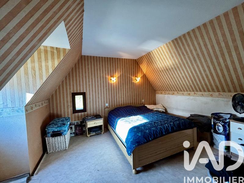 Maison - 230 m² - 11 pièces