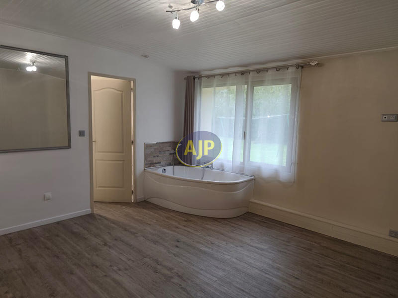 Maison - 88 m² - 4 pièces