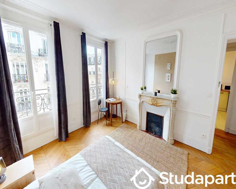 Chambre - 80 m² - 1 pièce