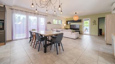 Maison contemporaine - 137 m² - 6 pièces