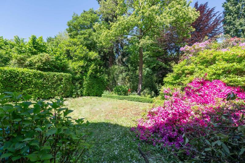 Maison - 235 m² - 8 pièces