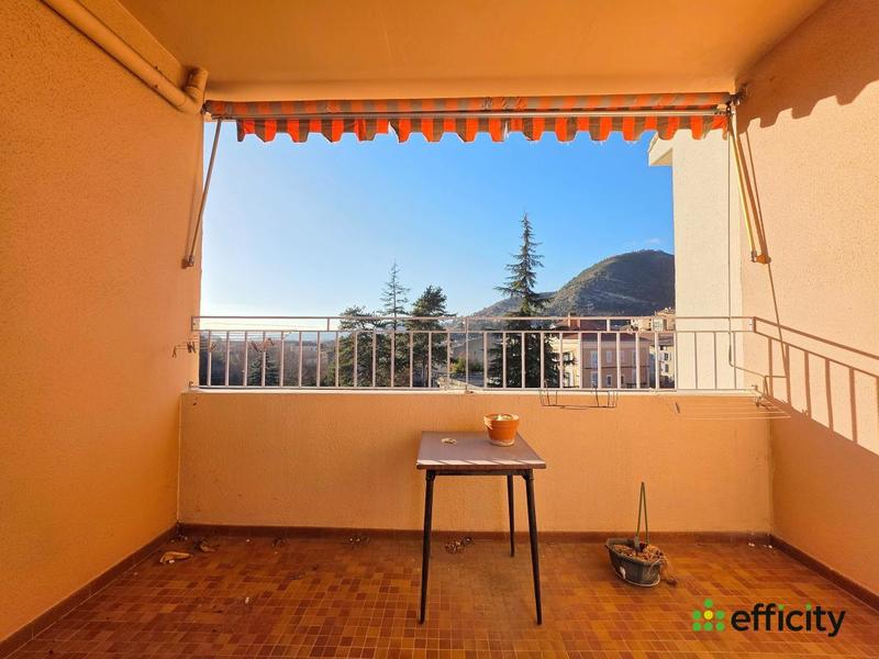 Appartement - 72 m² - 3 pièces