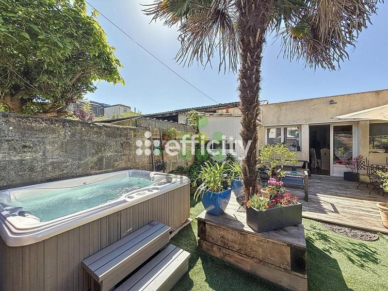 Maison - 90 m² - 4 pièces