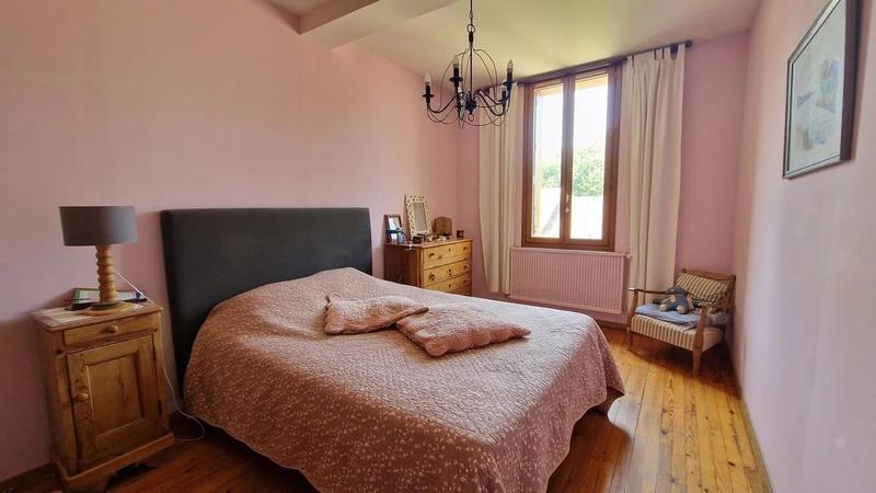 Maison - 192 m² - 7 pièces