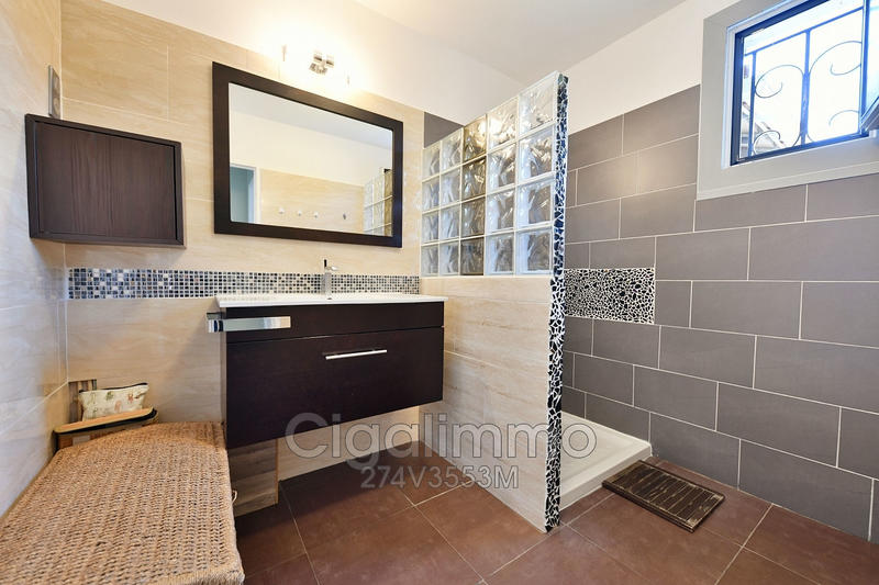 Villa - 130 m² - 5 pièces