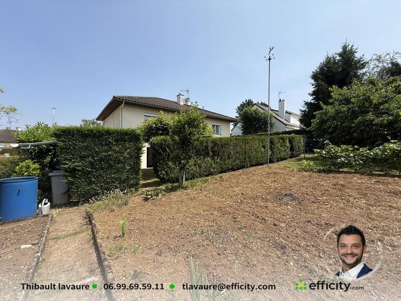 Maison - 111 m² - 5 pièces